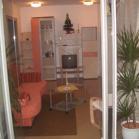 贝里恩沃农派利酒店 * 蒂罗的圣约翰